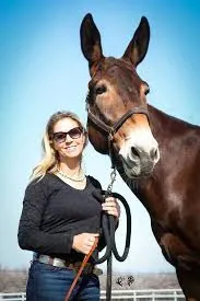 Dr-Amy-McLean-Vet
